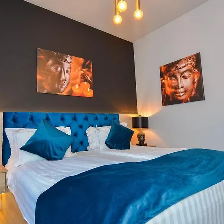 Grand Apartment